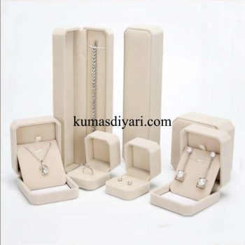 cream jewelry box set